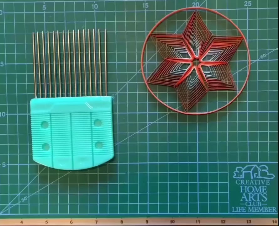 using a quilling comb. comb technique. comb pattern. how to use a quilling comb. easy quilling comb.